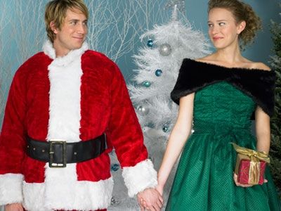 Should You Wait Until After The Holidays To Break Up? - SoNaughty.com