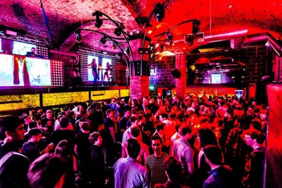 The Top Liverpool Hookup Bars & Clubs - SoNaughty.com